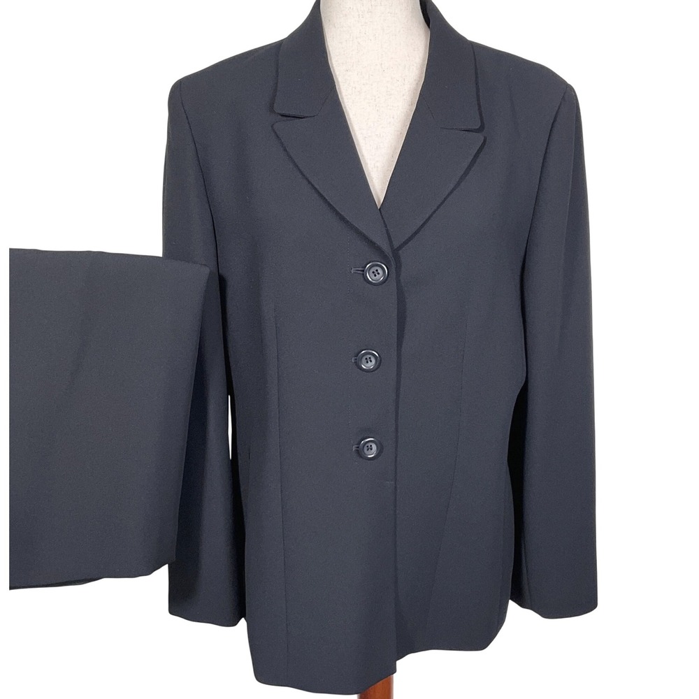 Le Suit Skirt Suit Women 14P Black 3 Big Button‎ Career Classic Party